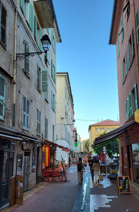 Patio De La Pietonne Apartment ม็องตง ภายนอก รูปภาพ